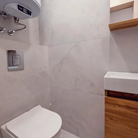 Apartment Modern Sea View 2bd Next To Sea Garden By Apartmax Warna